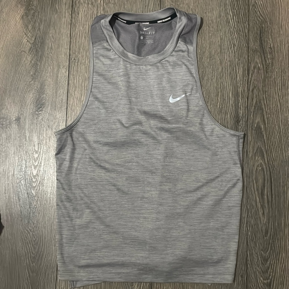 Nike drifit running tank